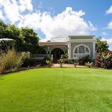 Amplia Villa De Lujo Con Piscina Climatizada Las Palmas de Gran Canaria Ngoại thất bức ảnh