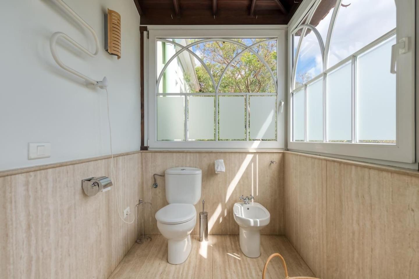 Amplia Villa De Lujo Con Piscina Climatizada Las Palmas de Gran Canaria Ngoại thất bức ảnh