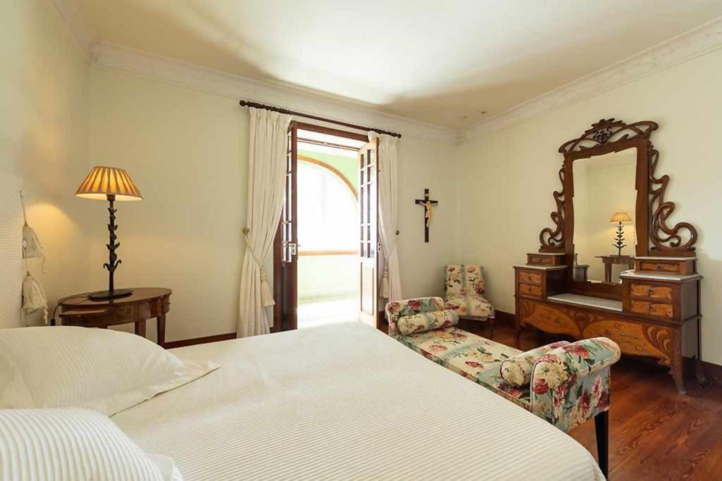 Amplia Villa De Lujo Con Piscina Climatizada Las Palmas de Gran Canaria Ngoại thất bức ảnh